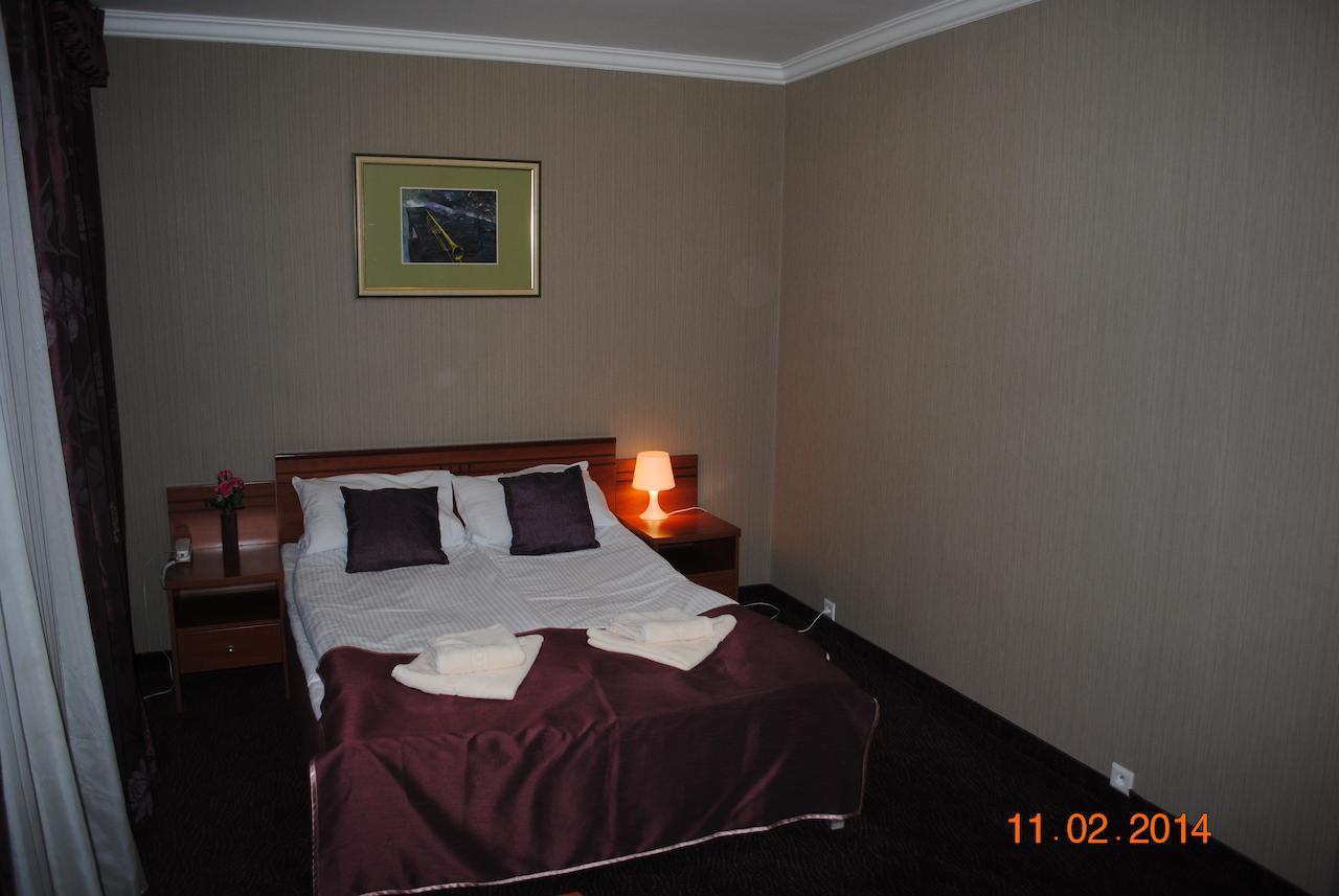 Hotel Zloty Mlyn Polichno Экстерьер фото